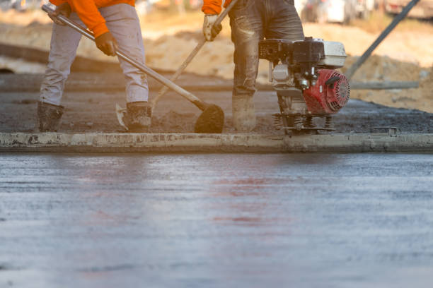 Best Concrete Sidewalk Installation  in St Charles, MO